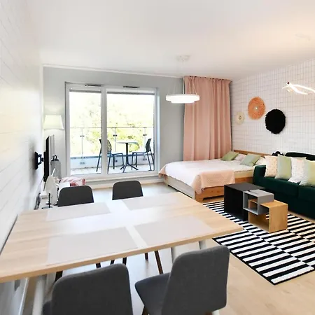 아파트 Nadmorskie Tarasy Navigator Baseny Sauna, Silownia Gratis 코워브제크