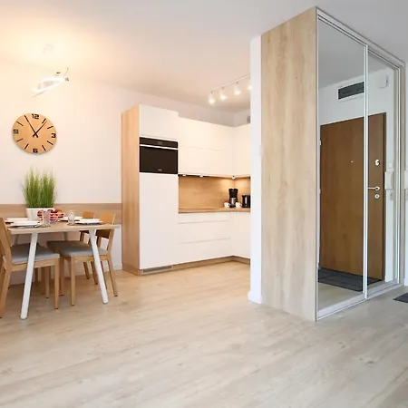 아파트 Nadmorskie Tarasy Navigator Baseny Sauna, Silownia Gratis 코워브제크